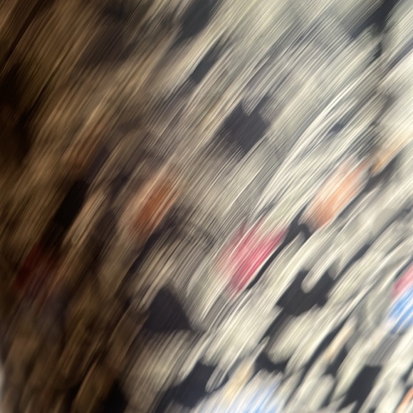 Maggie Barnes Floral Embroidered Women's Jacket - Picture 4 of 9